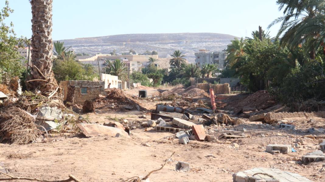 Libya'daki sel felaketinde bilanço ağırlaşıyor! Toplu mezarlar, evsiz kalan insanlar... 9